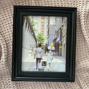 Umbra Classic Black Frame